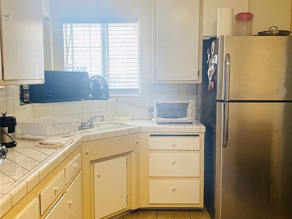 3rd image of 3457 Remey Ave