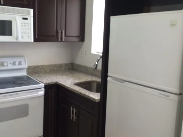 6034 Forest Hill Blvd APT 101, West Palm Beach, FL 33415