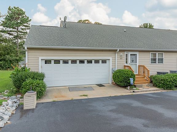 2nd image of 124 Waterview Dr S