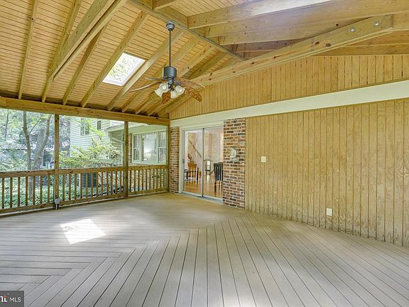 5th image of 7617 Dew Wood Dr