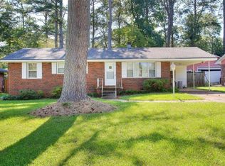 1082 Dove Valley Rd, Decatur, GA 30032