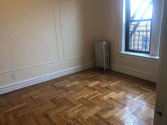 3rd image of 1391 Sterling Pl #22