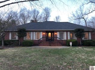 1200 Mimosa Ln, Murray, KY 42071