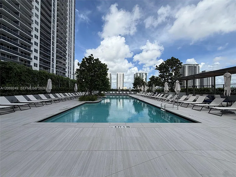 1400 Biscayne Blvd #1807 — Photo 32