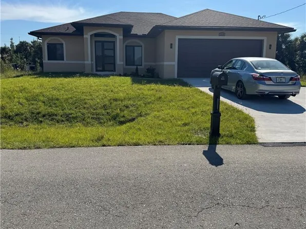 2805 24th St W, Lehigh Acres, FL 33971