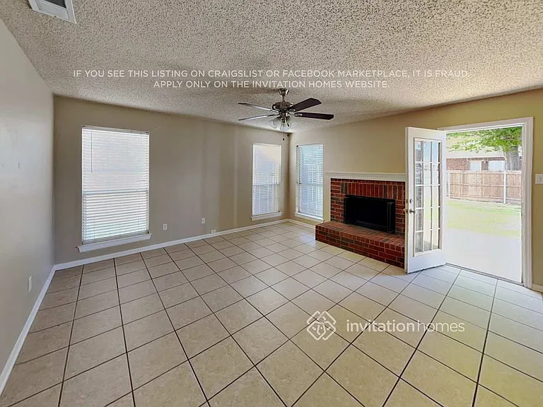 2529 Windchase Dr — Photo 4