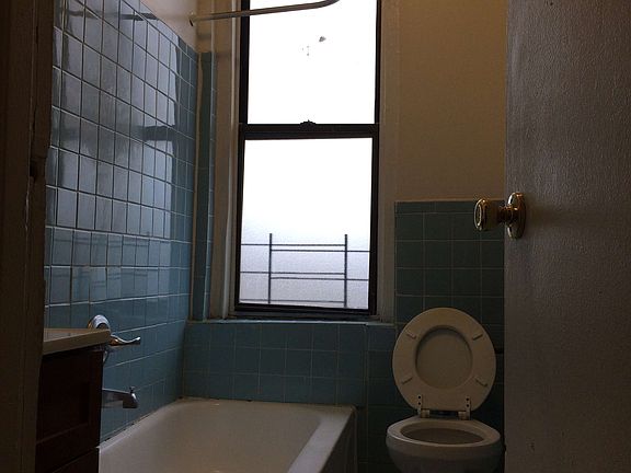 4th image of 225 Parkside Ave APT 6M