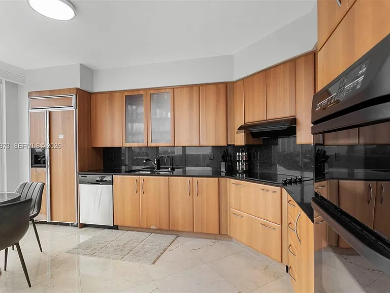 19111 Collins Ave #604 — Photo 13