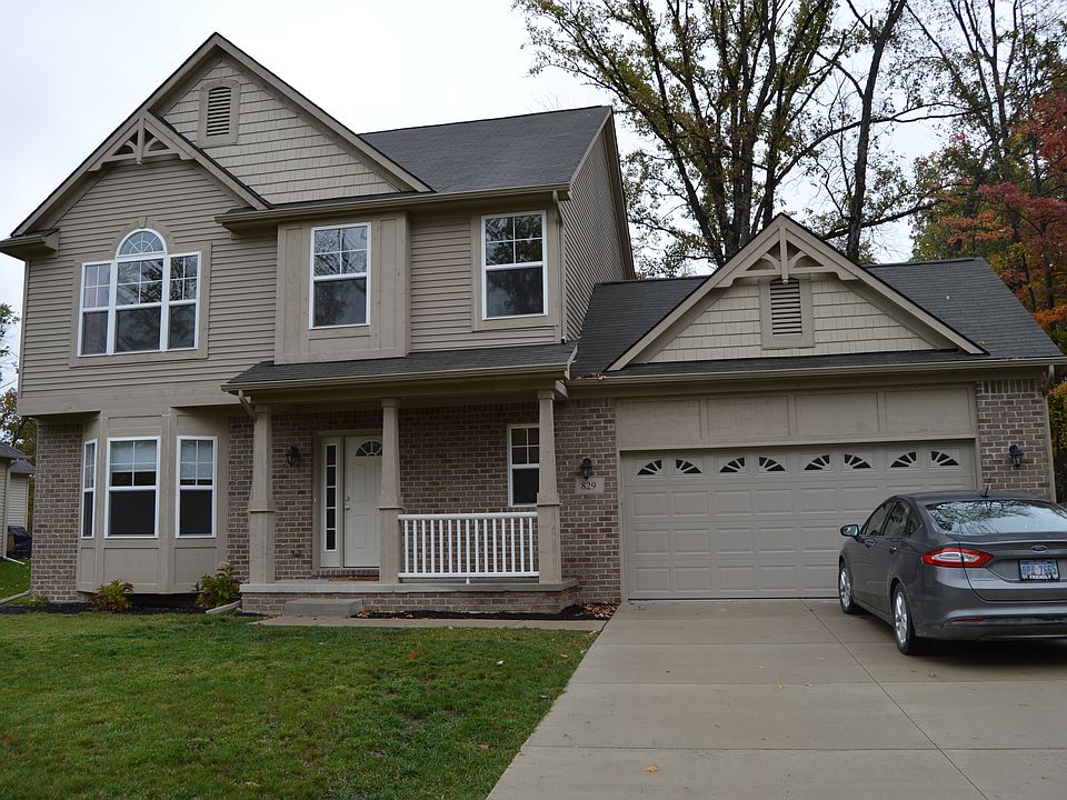 1st image of 829 Bradford Dr