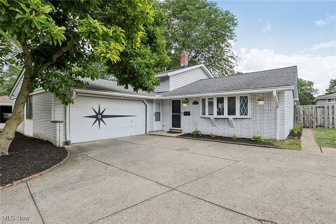 4323 Plumwood Dr, North Olmsted, OH 44070 | Zillow
