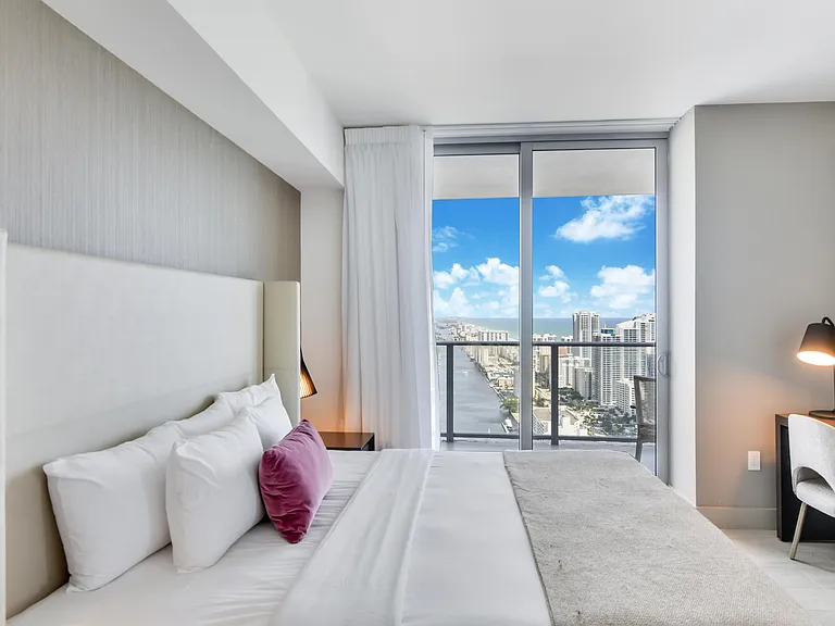 4010 S Ocean Dr #4001-1-1 — Photo 5