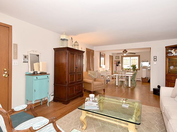 5th image of 6852 N Northwest Hwy APT 2C