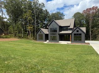 1959 Corral Rd, Signal Mountain, TN 37377