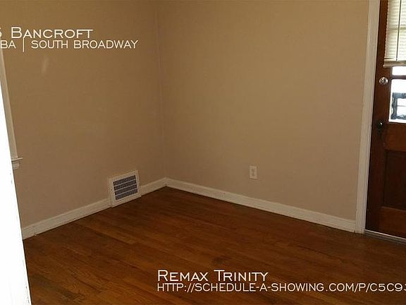 3rd image of 9005 Bancroft Ave