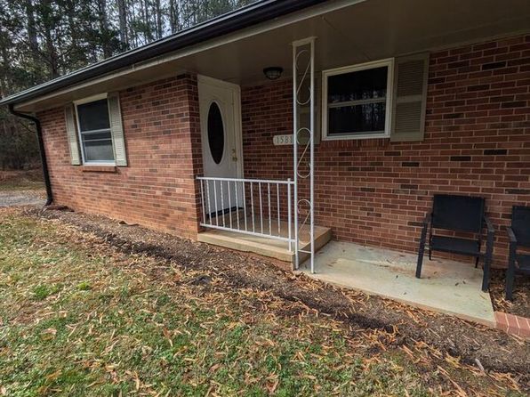 1581 26th Street Dr NE