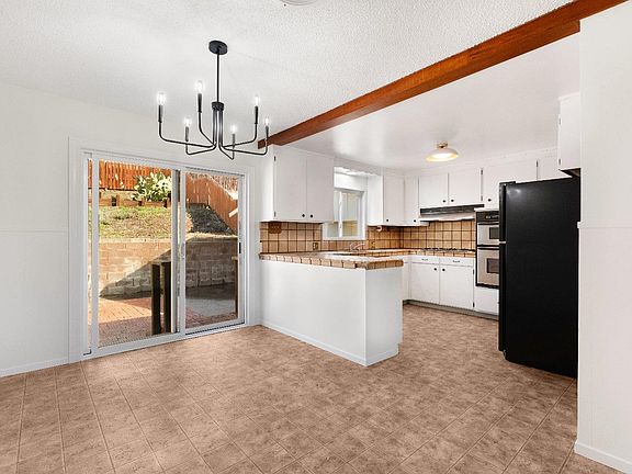 5th image of 1016 Sunnyside Dr