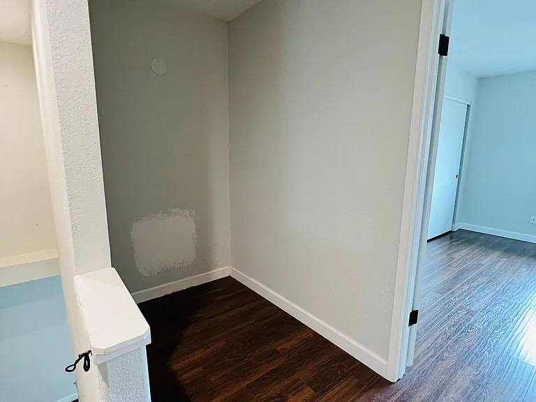 2425 La Brea Ct #2425 — Photo 16