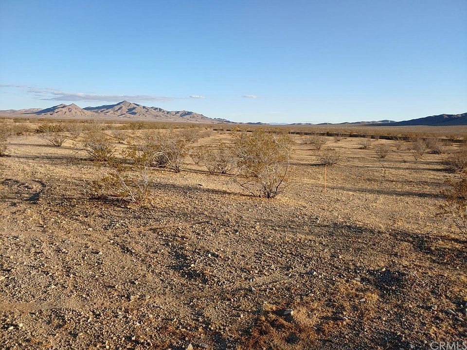 1st image of 18725 Panamint Trl