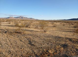 18725 Panamint Trl, Helendale, CA 92342