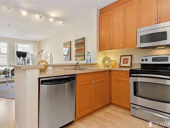 3rd image of 821 Folsom St APT 415