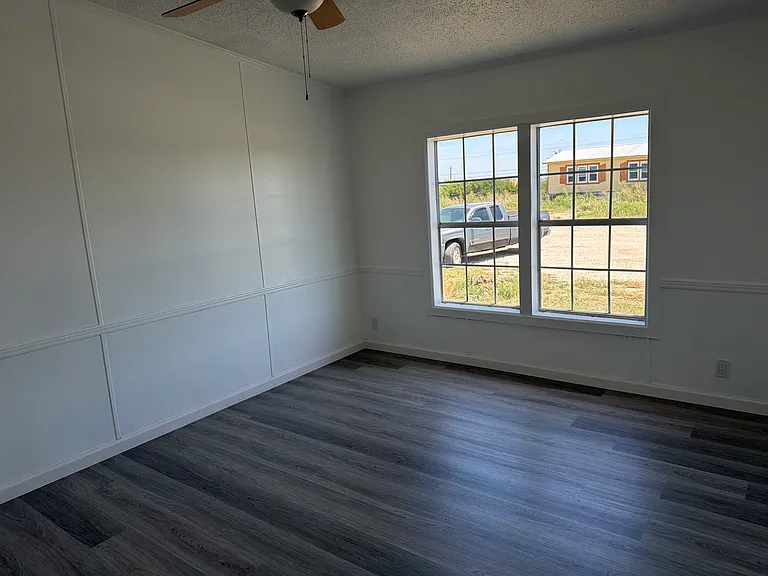 3957 FM 2331 — Photo 27