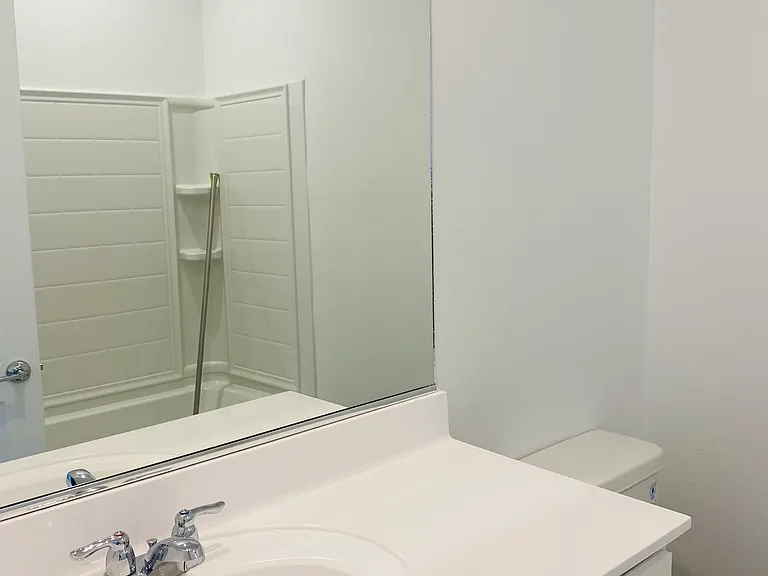 5531 S 23rd Dr — Photo 13