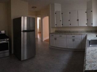 421 Walker St, Lowell, MA 01851