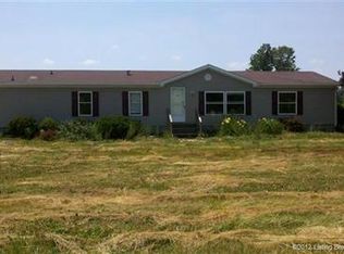 7590 E Tank Pond Rd, Nabb, IN 47147