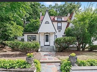 2084 Washington St, Newton, MA 02462