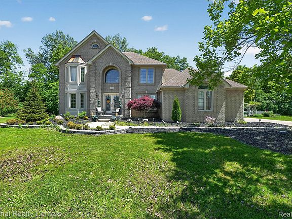 3rd image of 47222 Northgate Ct