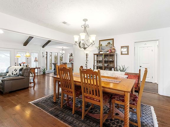 5th image of 2407 Quail Hollow Dr
