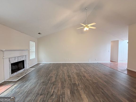 2nd image of 1725 Heatherton Rd