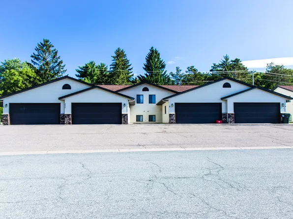 2804 Edgewood Dr SW #4, Menomonie, WI 54751