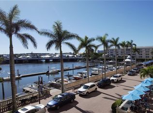 451 Bayfront Pl APT 5211, Naples, FL 34102