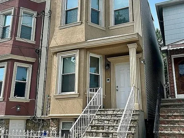 91 Leonard St, Jersey City, NJ 07307
