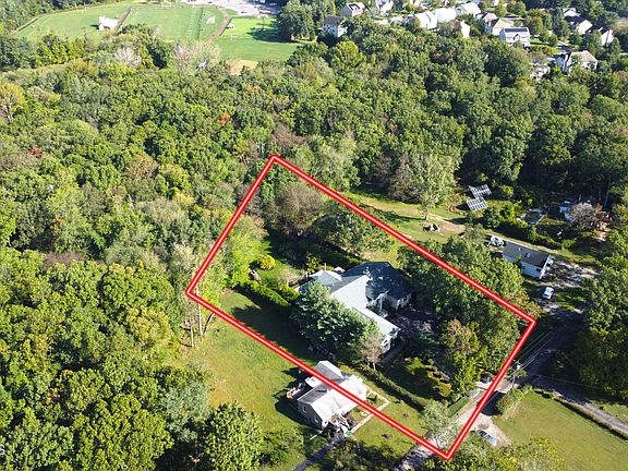 5th image of 15 Gun Club Road