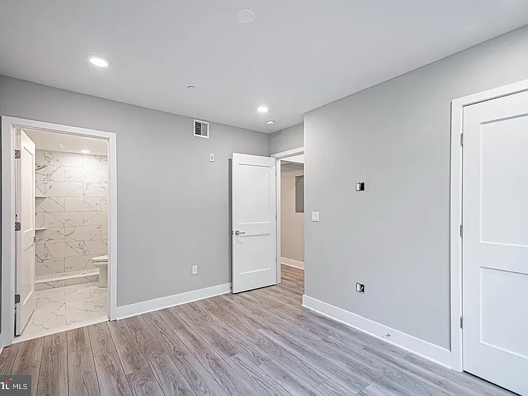 746 S 16th St #2B — Photo 10