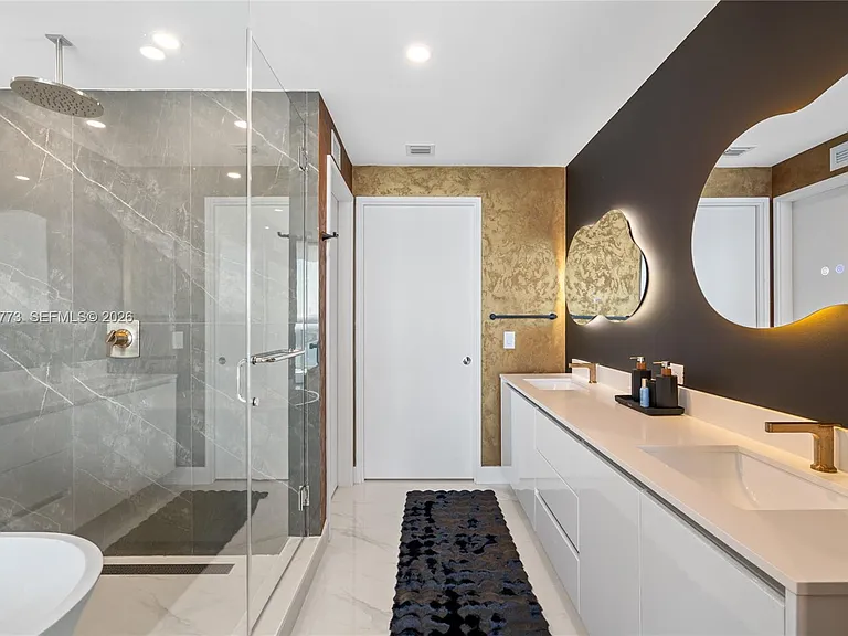 700 NE 24th St #5206 — Photo 13