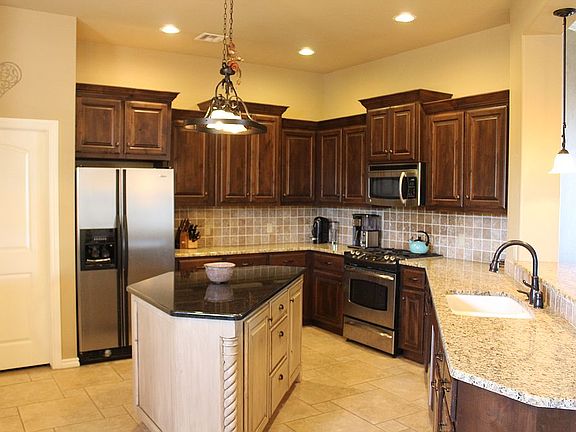 3rd image of 9037 NW 82nd St
