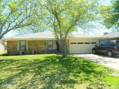 217 N Edgefield Rd, Waxahachie, TX, 75165
