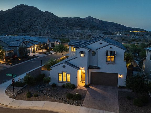 5th image of 21194 W HILLCREST Boulevard
