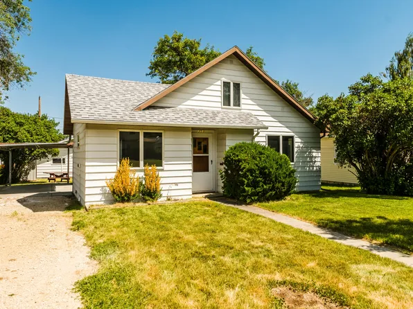353 N Burritt Ave, Buffalo, WY 82834