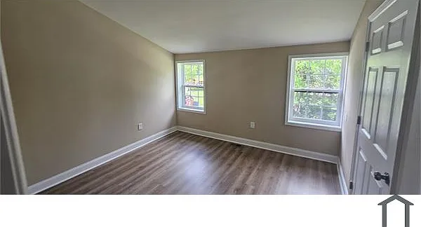 302 Hendrickson Ln — Photo 8