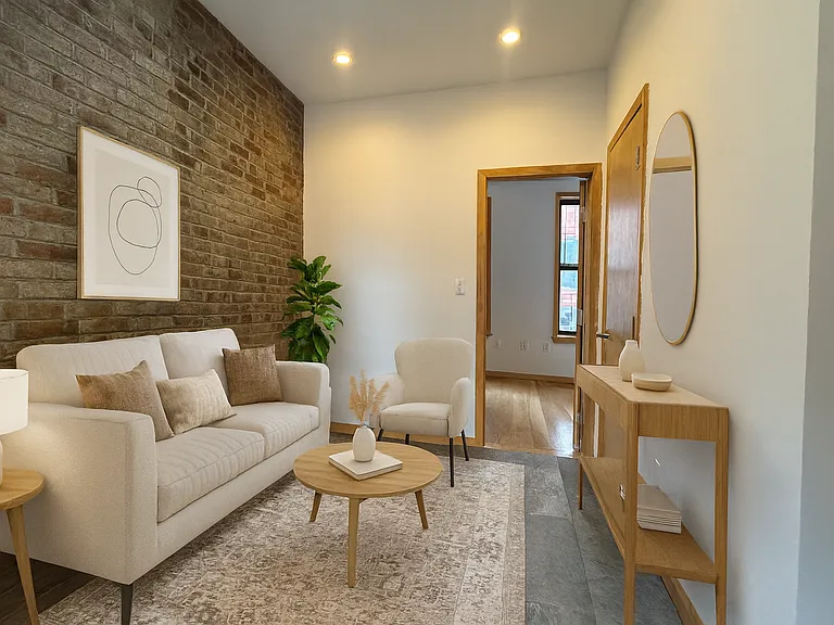 110 Madison St #20 — Photo 2