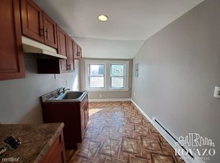 170 Osborne Ter APT 3, Newark, NJ 07112