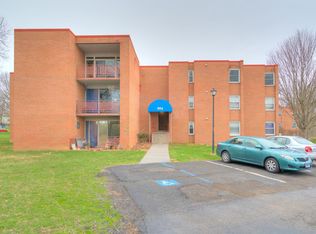 902 Brightwood Manor Dr #C-12, Blacksburg, VA 24060