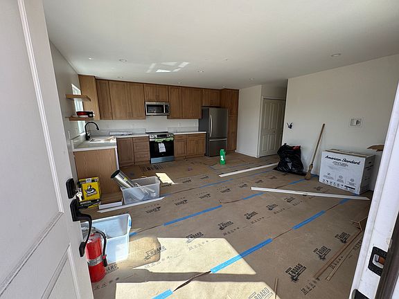 Living Room/Kitchen