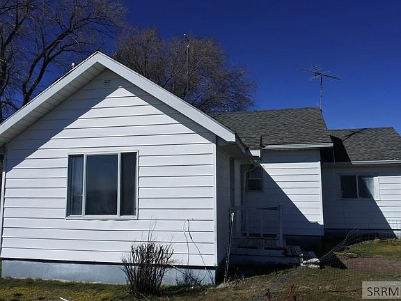 2nd image of 3335 E County Line Rd