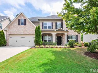 137 Windrush Ln, Durham, NC 27703