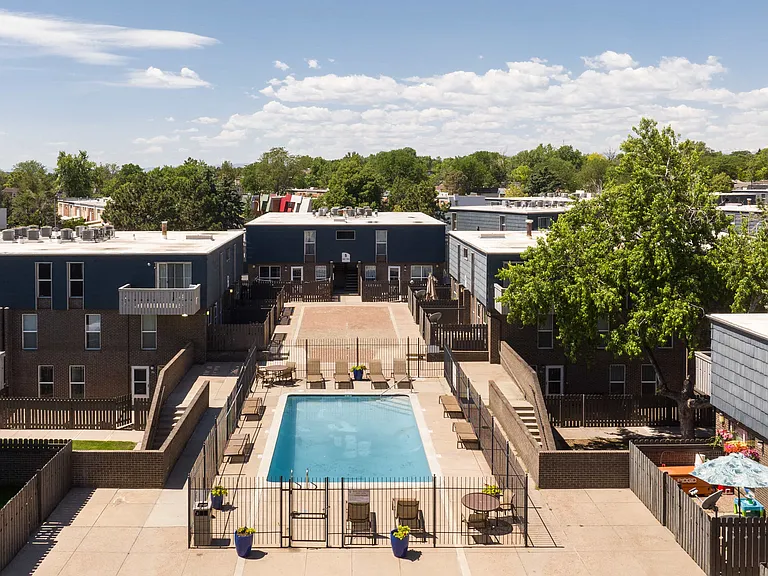 Webster Lake Apartments — Photo 23